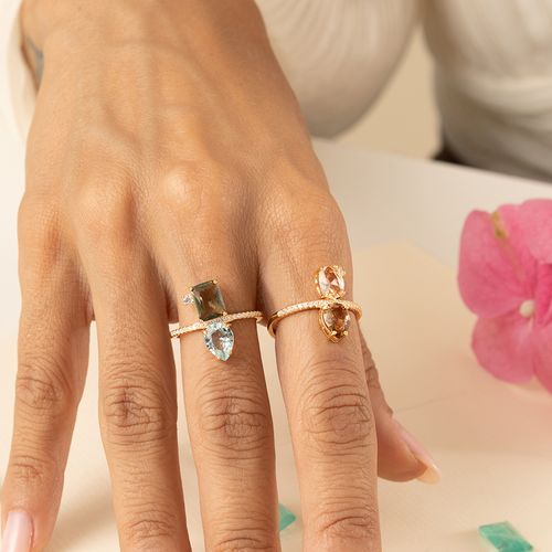 Kit com 2 Anéis Formas com Cristal Morganita, Cristal Topázio Fumê e Cristal Peridoto - Banho de Ouro 18k