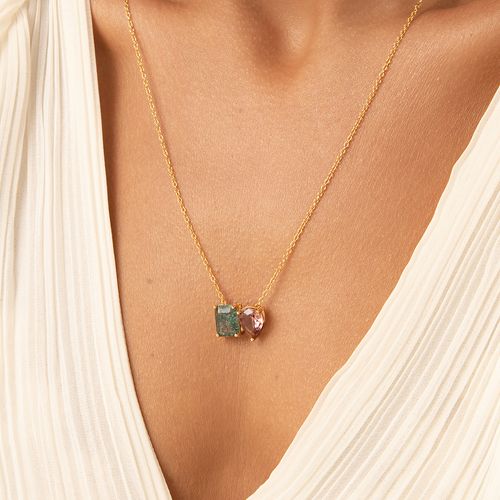 Colar Escapulário Gota e Retângulo com Cristal Rodolita e Cristal Rutilado Verde 65cm - Banho de Ouro 18k