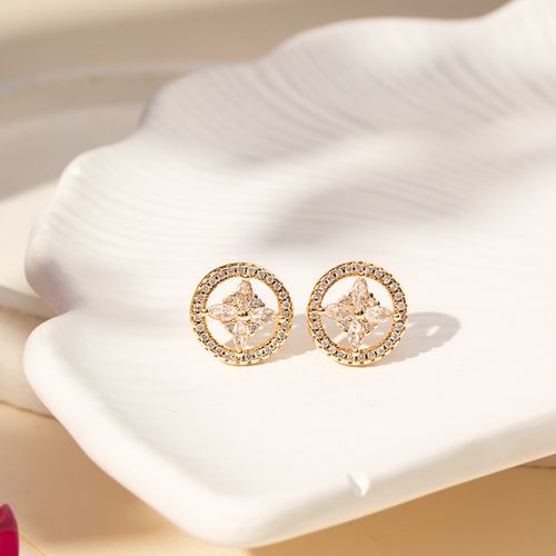 Brinco Redondo com Estrela 4 Pontas de Zircônias Brancas - Banho de Ouro 18k