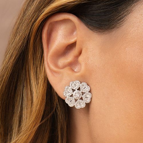 Brinco Trevo Corações com Zircônias Brancas Baguetes - Prata 925