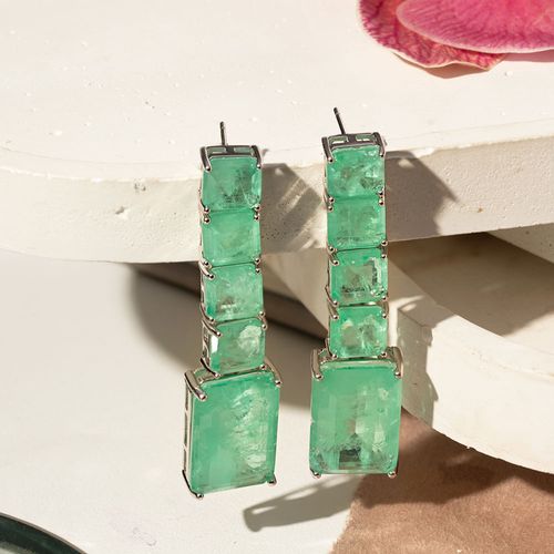 Brinco Longo Formas de Fusion Esmeralda Colombiana - Banho de Ródio Branco