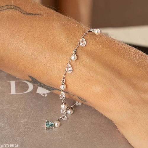 Pulseira Trillion Cristal Topázio Sky Blue, Pérolas Shell e Zircônias Brancas 18cm - Prata 925