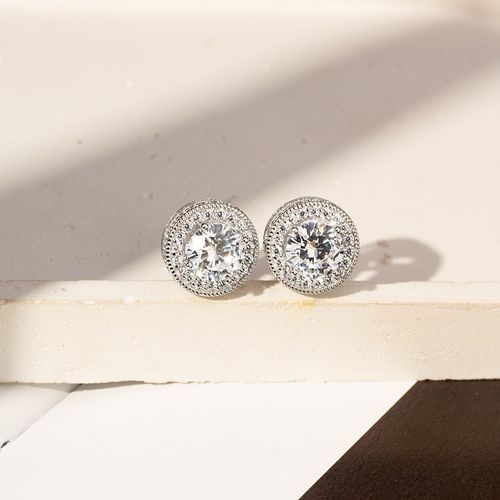 Brinco Redondo com Zircônias Brancas - Prata 925