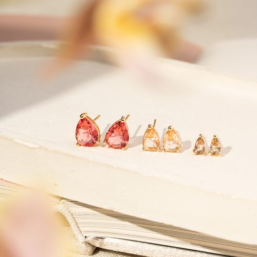 Kit com Três Pares de Gotas com Cristais Turmalina 3x7 5x7 7x9 - Banho de Ouro 18k