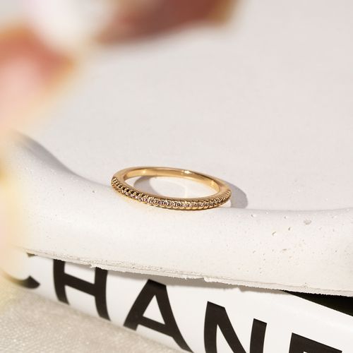 Anel Meia Aliança Fininha com Zircônias Brancas - Banho de Ouro 18k