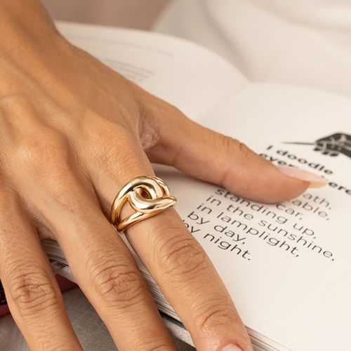 Anel Liso Entrelaçado - Banho de Ouro 18k