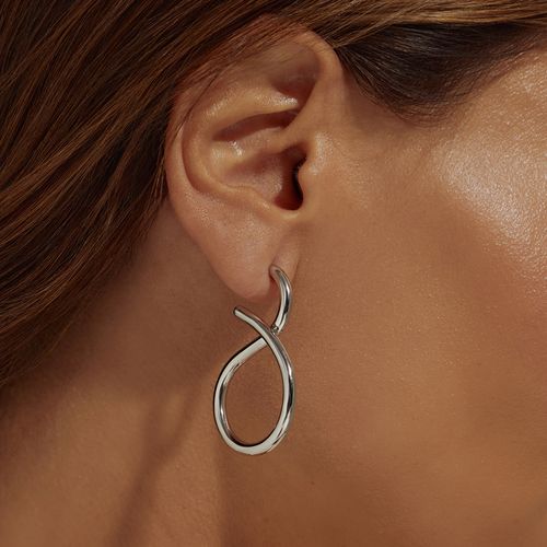 Brinco Liso Argola Torcida - Banho de Ródio Branco