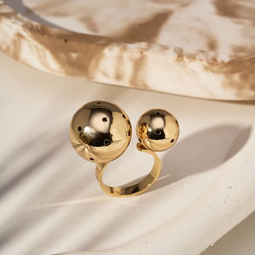 Anel Liso de Esferas Grandes com Furos Free Size Veste do 17 a 19 - Banho de Ouro 18k