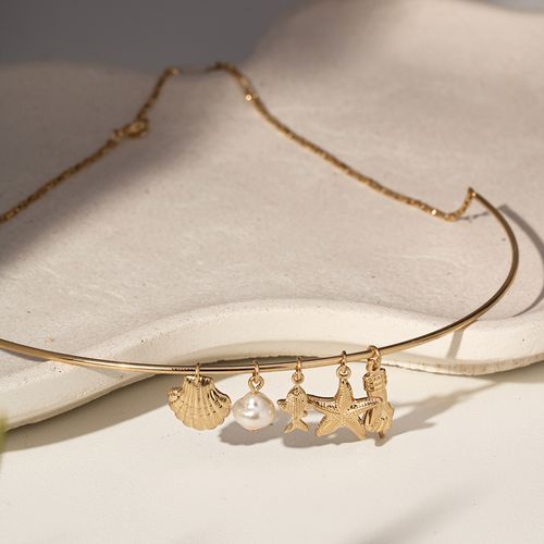 Gargantilha Patuá com Pingentes de Pérola, Concha, Estrela do Mar, Figa e Le Sardine - Banho de Ouro 18k