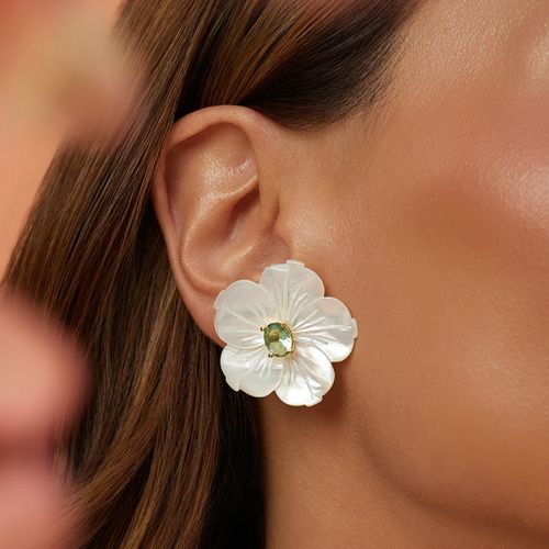 Brinco Flor Versátil com Madrepérola e Cristal Berilo - Banho de Ouro 18k