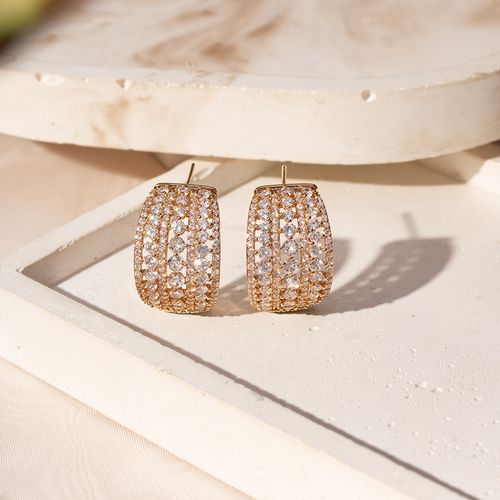 Conjunto Brinco, Anel e Bracelete Inteiro Cravejado de Zircônias Brancas - Banho de Ouro 18k