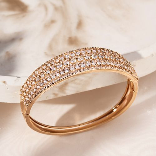 Conjunto Brinco, Anel e Bracelete Inteiro Cravejado de Zircônias Brancas - Banho de Ouro 18k