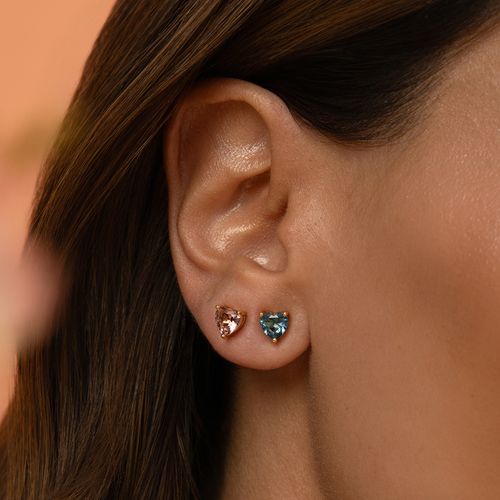 Kit com Dois Pares de Brincos Corações 6x6 de Cristal Rodolita e Cristal London Blue - Banho de Ouro 18k