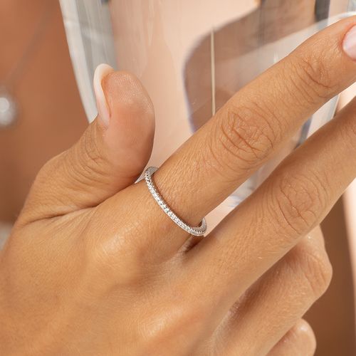 Anel Aliança Fininha com Zircônias Brancas - Prata 925